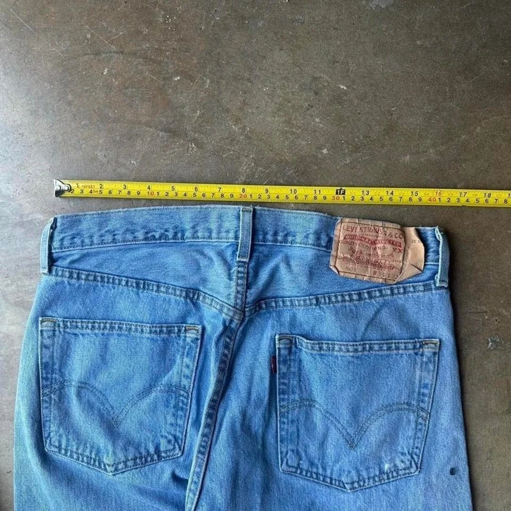 Vintage Levi's 501 xx distressed painted jeans y2k 2000s size 32x30